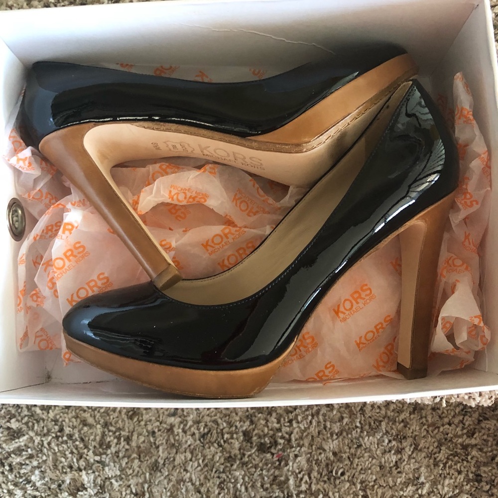 Michael Kors black patent heels